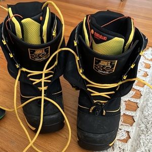 Jeremy Jones thirtytwo split boarding MTB